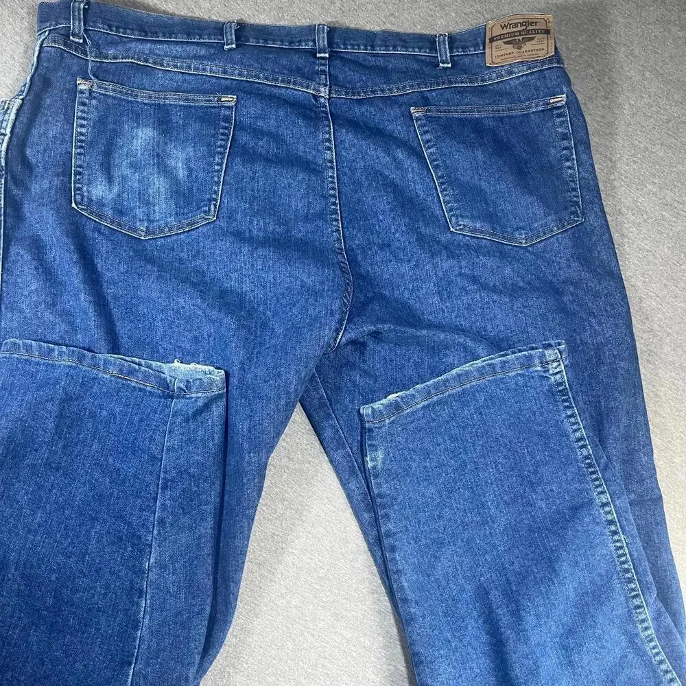 Wrangler 46 x 30 Blue Denim Jeans Regular Fit Men's Blue Denim Jeans Work pants